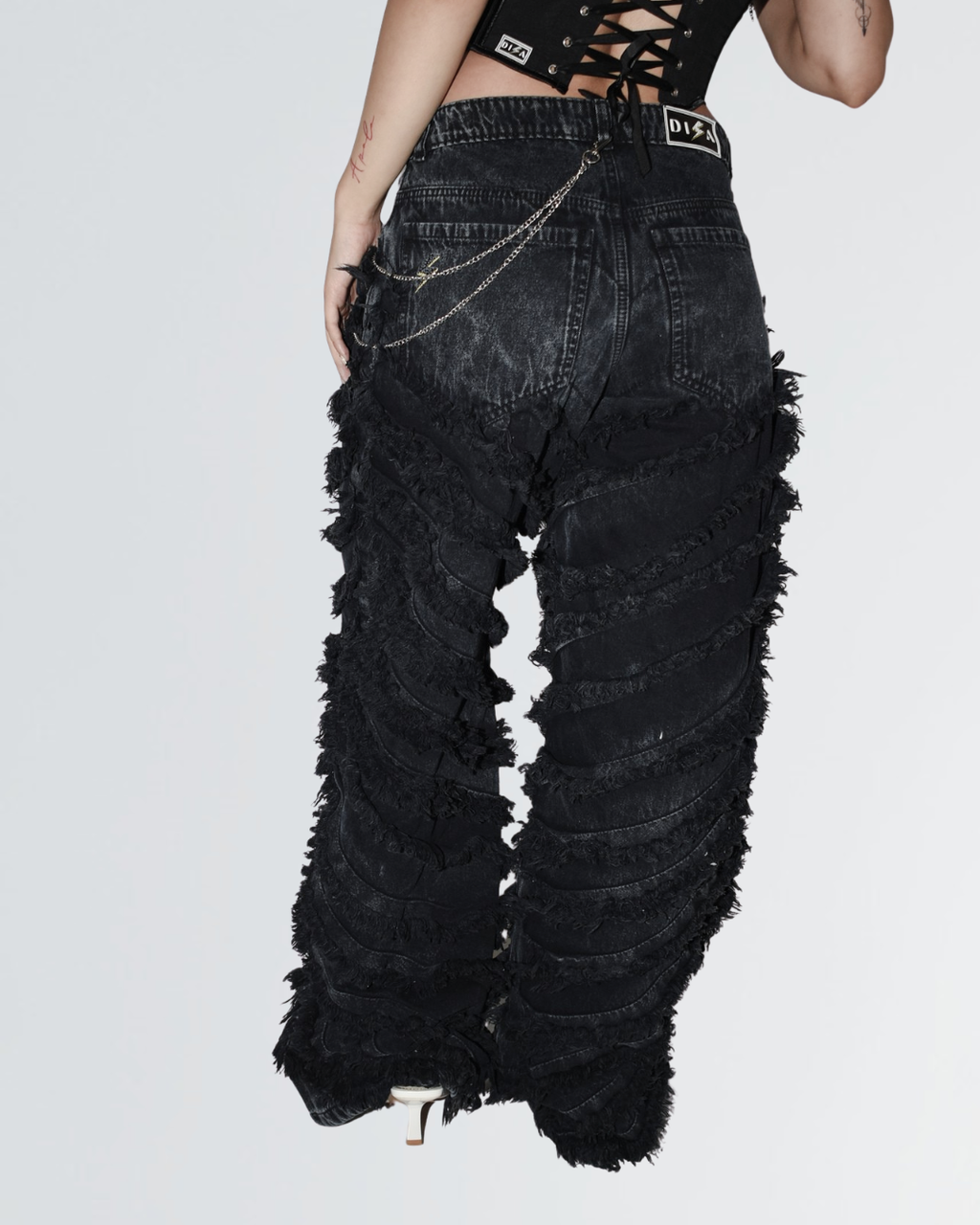 BAGGY JEAN BLACK FRAYED
