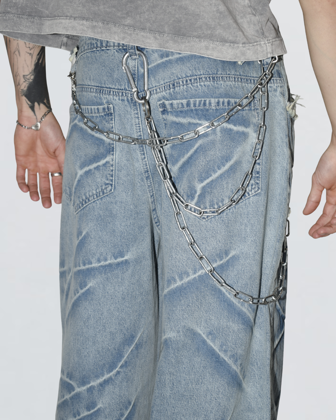 BAGGY JEAN DESTROYED BLUE